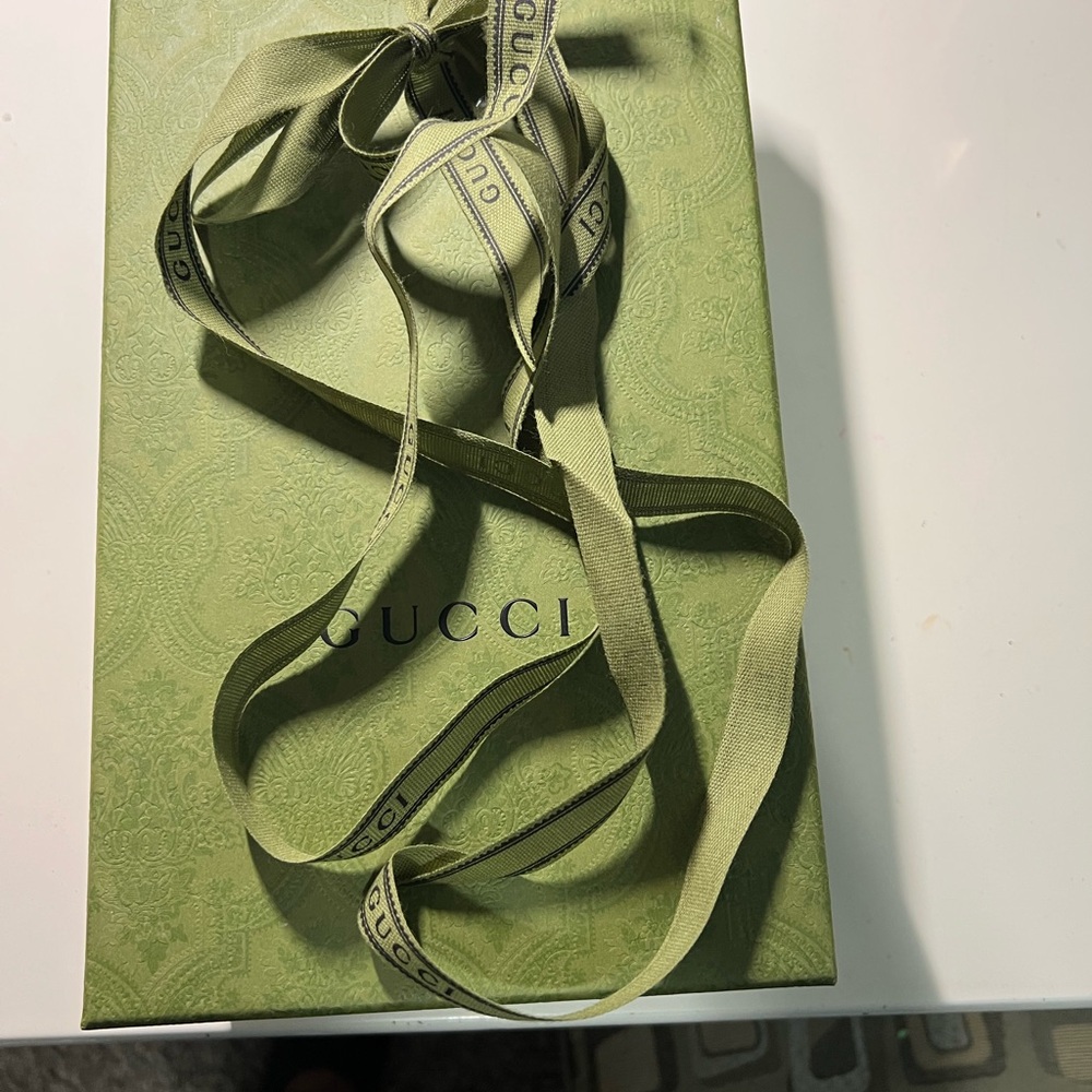 Gucci Green Embossed Box - Picture 4 of 4